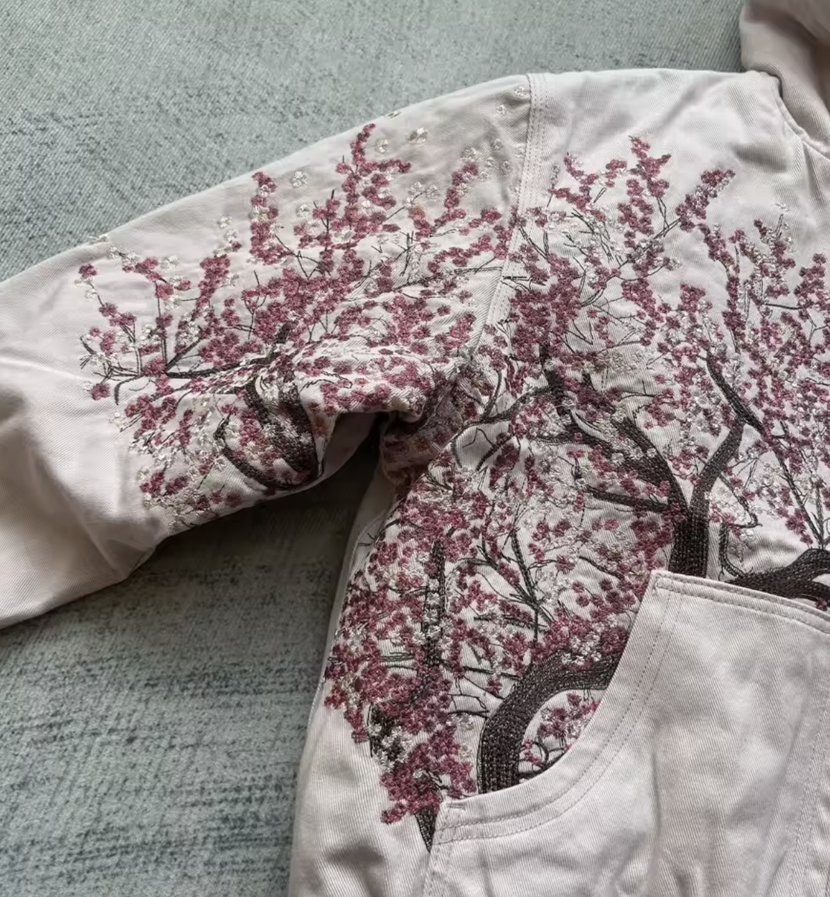 Relaxed Fit Zip Hoodie – Blossom Embroidery